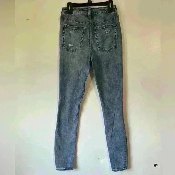 High Rise Jeggings - Picture 2 of 3